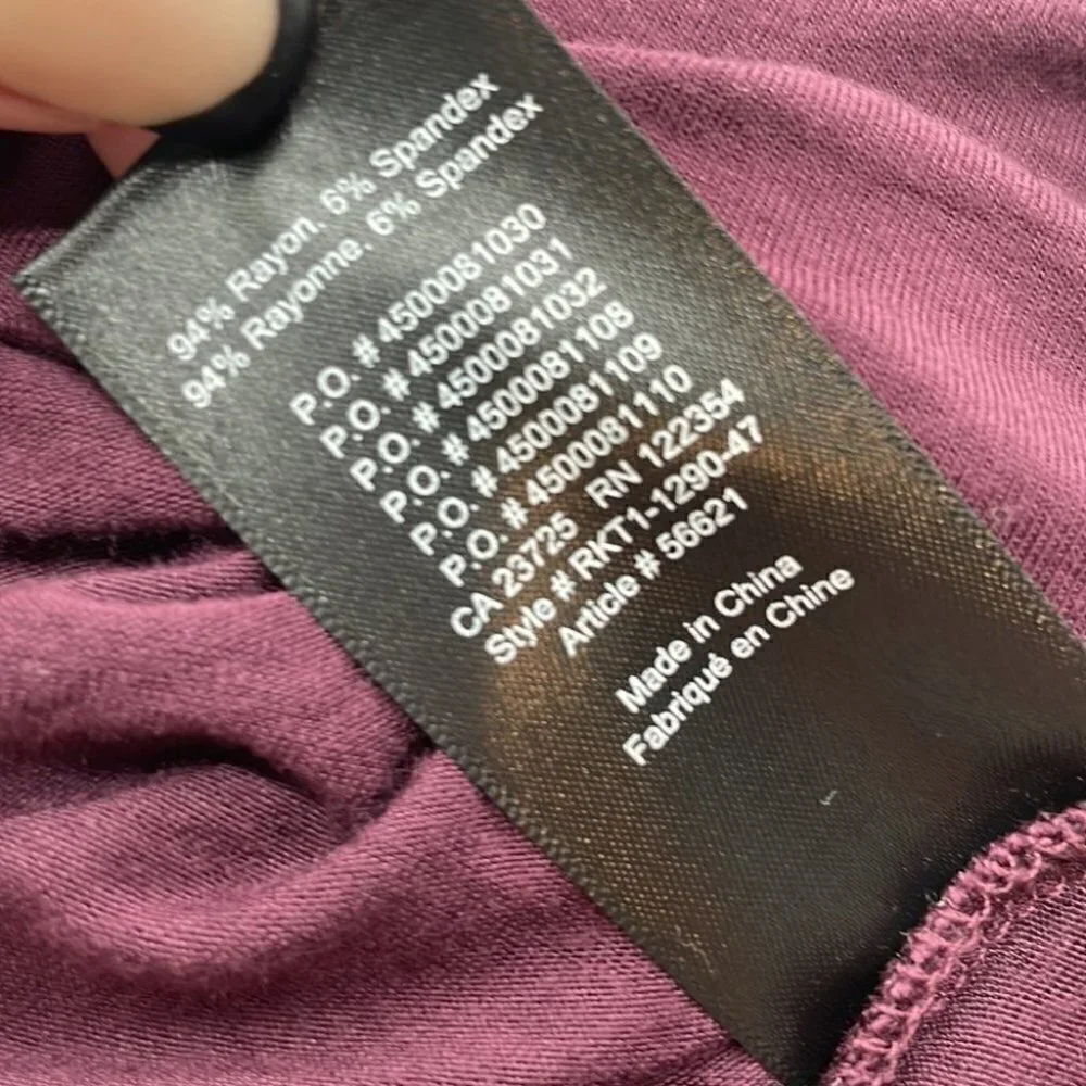 Aritzia babaton long sleeve mock neck shirt maroon burgundy sz small